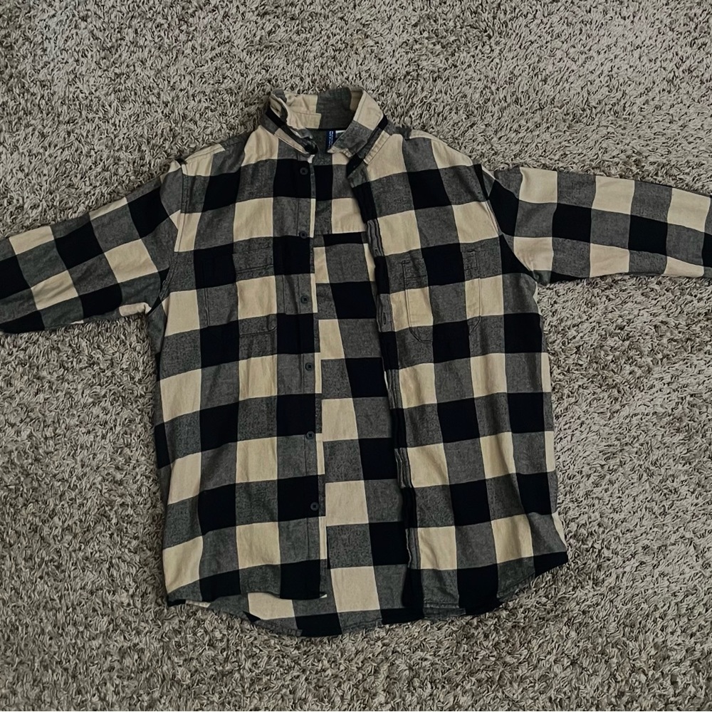 Divided H&M Flannel, medium